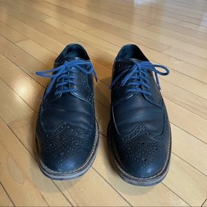 Black leather Cole Haan dress shoes
